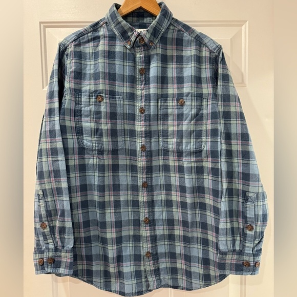 Duluth Trading Co Other - DULUTH Men's Free Swingin' Flannel Slim
Fit Shirt Item 64507 Sz L Blue Plaid
